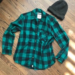 American Eagle Boyfriend Fit Flannel - Soft!